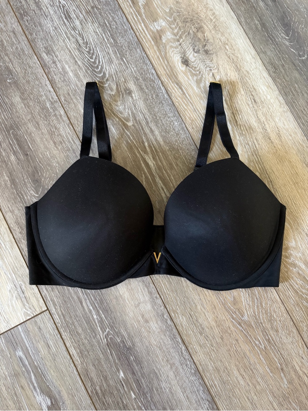 Victoria's Secret Love Cloud Smooth Push-Up Bra Black Size 36DD